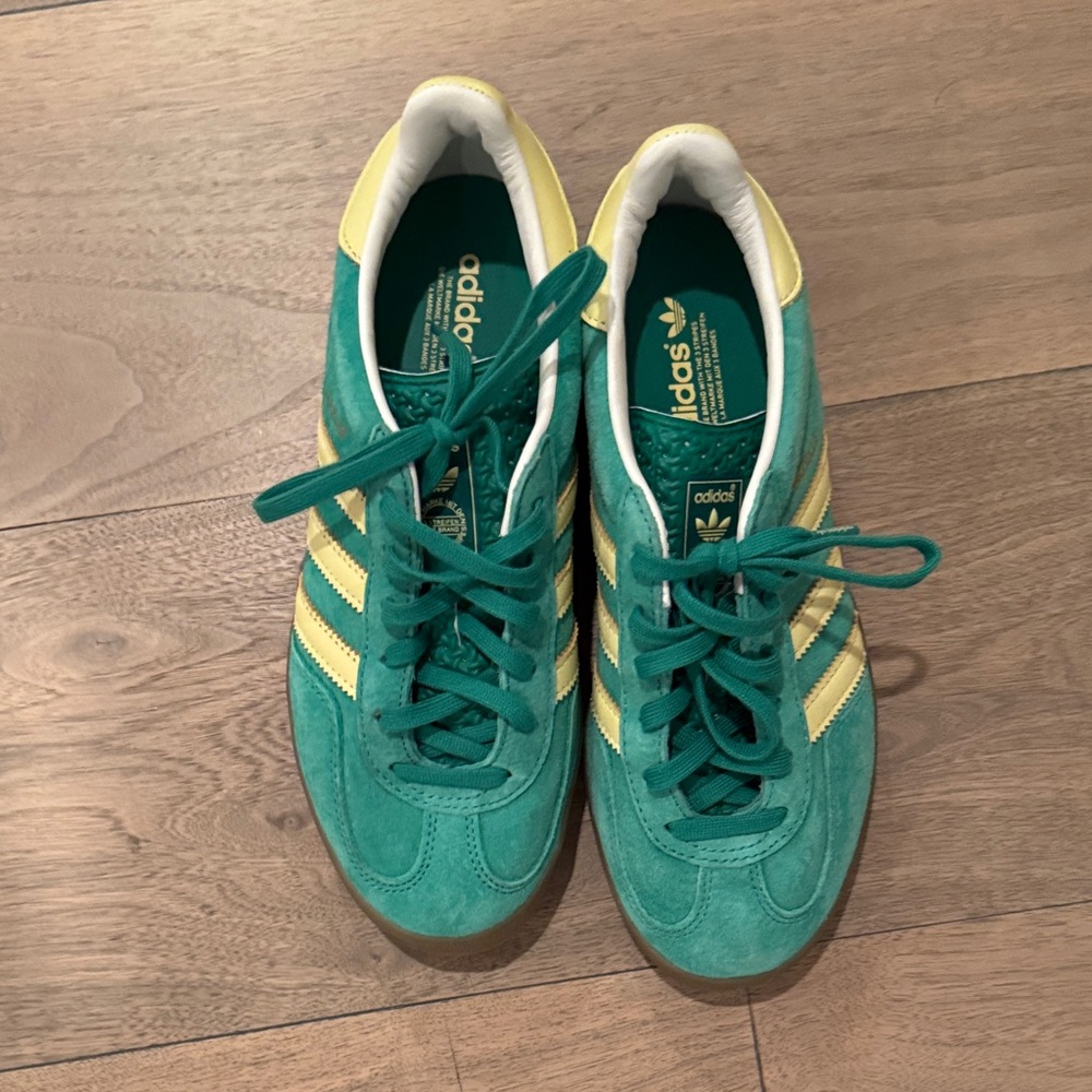 Adidas Teal and Yellow Classic Sneakers -Brand new